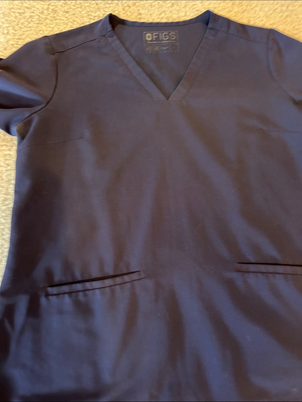 FIGS women’s large Navy V-Neck Short Sleeve Scrub Top and pants